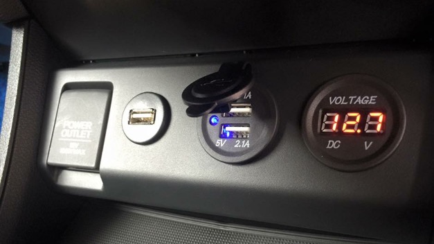 USB Headunit/USB Charging Port/VoltMeter (Modify existing panel)